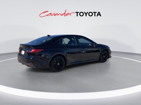 Used 2026 Toyota Camry SE image 8