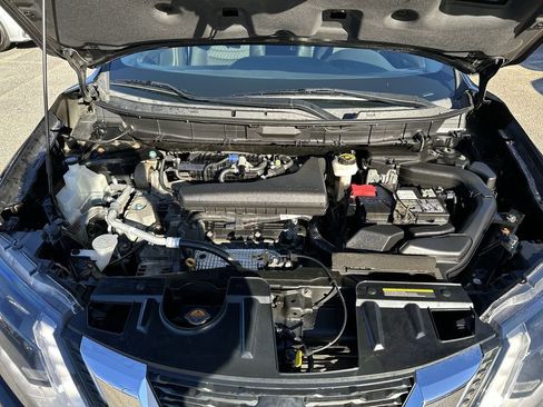 Used 2019 Nissan Rogue S image 24