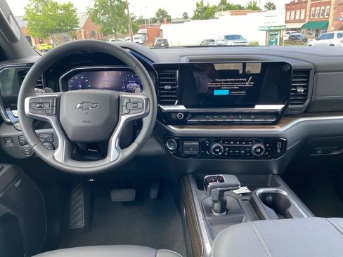 New 2026 Chevrolet Silverado 1500 RST w/ Convenience Package II AWD/4WD image 12