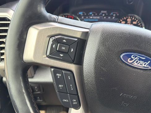Used 2018 Ford F150 Platinum w/ Equipment Group 701A Luxury AWD/4WD image 21