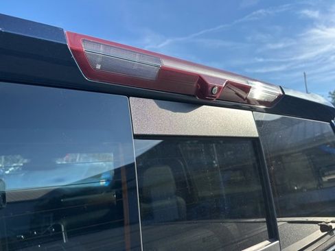 Used 2022 GMC Sierra 1500 Denali image 56