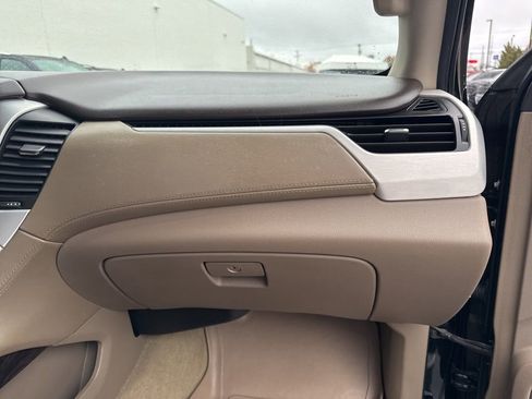 Used 2015 GMC Yukon XL SLT w/ Open Road Package image 19