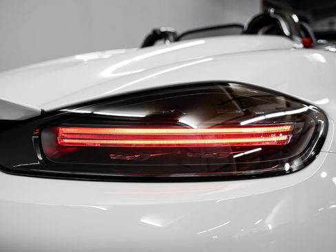 Used 2024 Porsche 718 Boxster Spyder RS RWD image 36