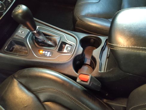 Used 2020 Jeep Cherokee Latitude Lux w/ Quick Order Package 26H Lux image 26