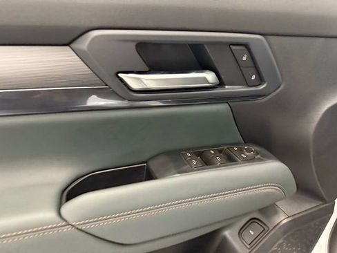 New 2026 GMC Terrain AT4 image 15