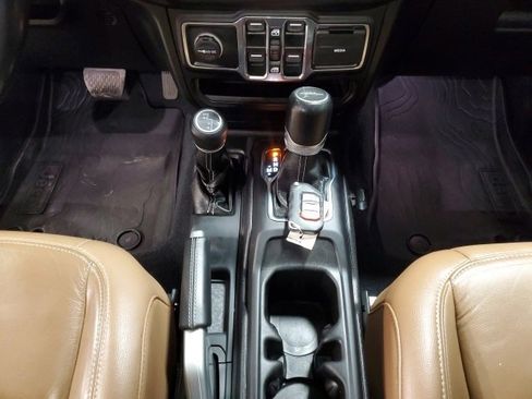 Used 2020 Jeep Gladiator Overland w/ Popular Equipment Package image 22