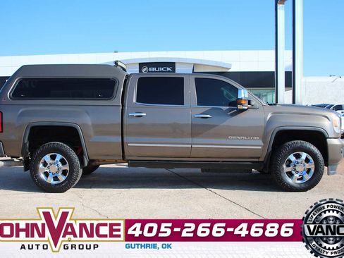 Used 2015 GMC Sierra 2500 Denali w/ Duramax Plus Package image 15