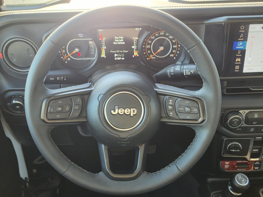 Used 2026 Jeep Wrangler Unlimited Rubicon AWD/4WD image 14