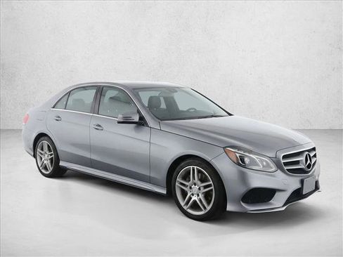 Used 2014 Mercedes-Benz E 350 Sedan image 3