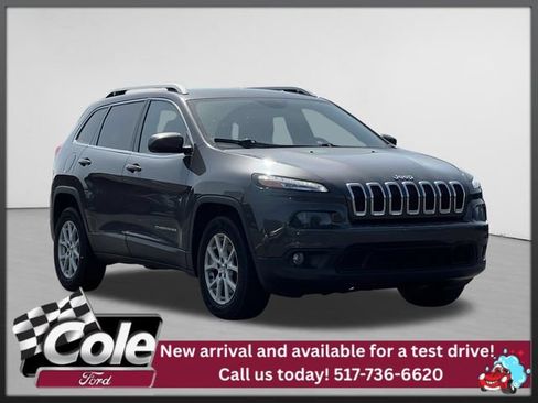 Used 2014 Jeep Cherokee Latitude w/ Comfort/Convenience Group AWD/4WD image 1
