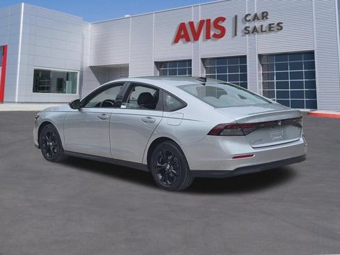 Used 2025 Honda Accord SE image 9