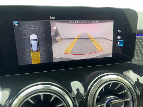 Used 2023 Mercedes-Benz EQB 300 4MATIC image 63