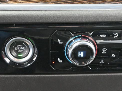 Used 2022 GMC Sierra 1500 Elevation image 24