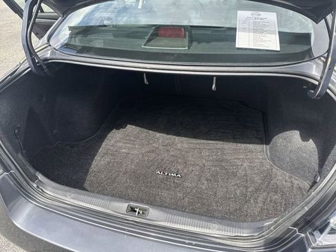 Used 2009 Nissan Altima 2.5 SL w/ SL Pkg FWD image 12