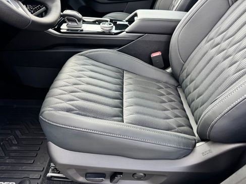 New 2026 Mitsubishi Outlander SEL FWD image 27