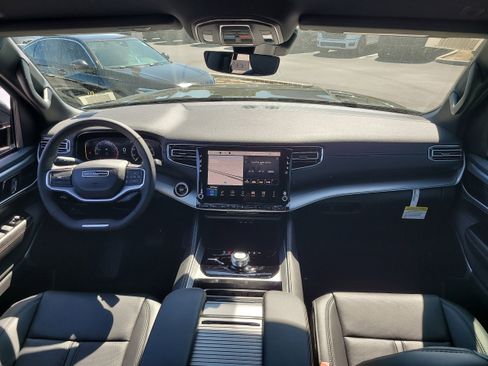 New 2026 Jeep Grand Wagoneer L Limited AWD/4WD image 13