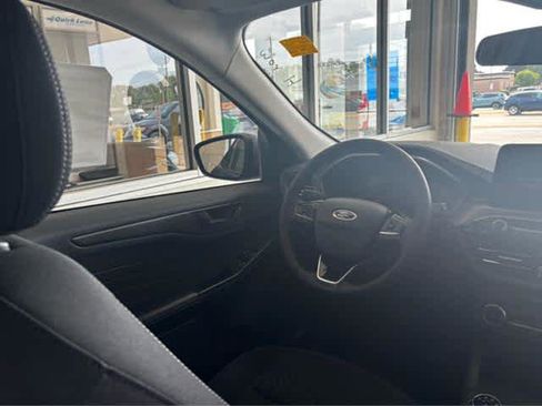 New 2025 Ford Escape Active w/ Cold Weather Package image 10