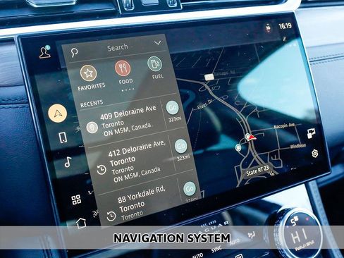 Used 2022 Jaguar F-PACE S image 3