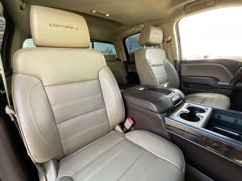 Used 2015 GMC Sierra 2500 Denali w/ Duramax Plus Package image 22