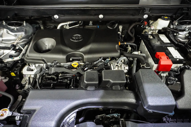 Used 2022 Toyota RAV4 XLE w/ Convenience Package FWD image 21