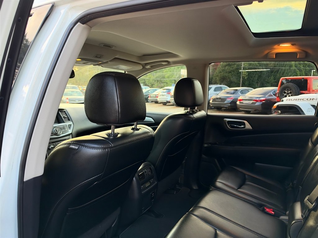 Used 2017 Nissan Pathfinder SL w/ SL Premium Package AWD/4WD image 21
