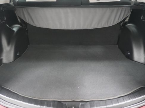 Used 2018 Toyota RAV4 XLE FWD image 27