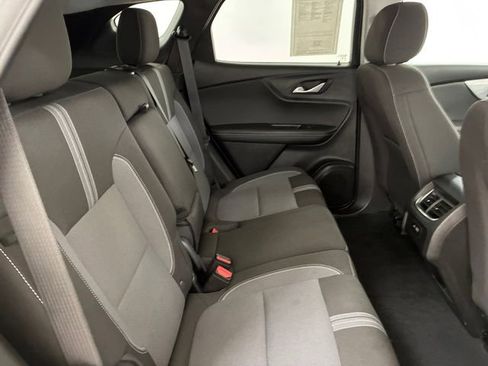 Certified 2025 Chevrolet Blazer LT w/ Convenience Package AWD/4WD image 16