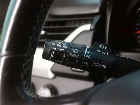 Used 2018 GMC Yukon SLE AWD/4WD image 23
