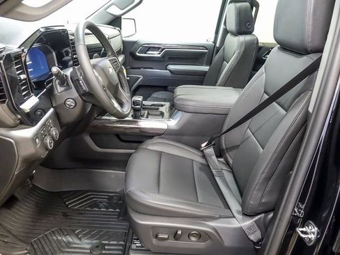 New 2026 Chevrolet Silverado 1500 LTZ w/ LTZ Premium Package image 13