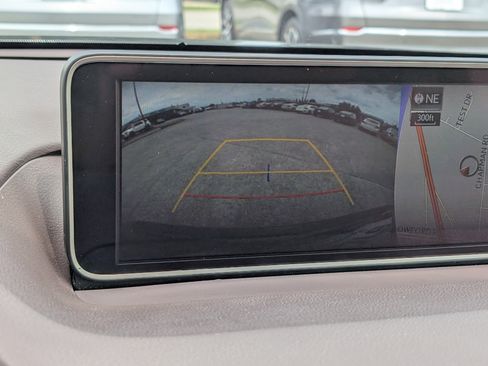 Used 2017 Lexus RX 450h AWD image 18