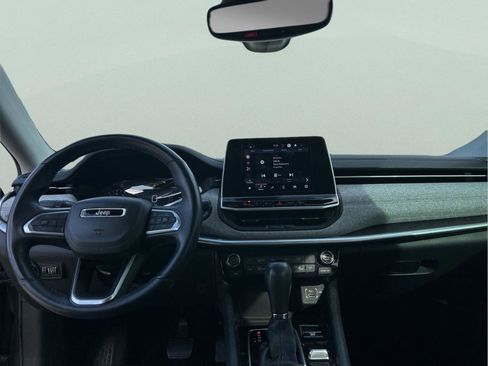 Certified 2022 Jeep Compass Latitude w/ Convenience Group image 10