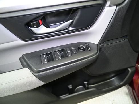 Used 2018 Honda CR-V LX image 27