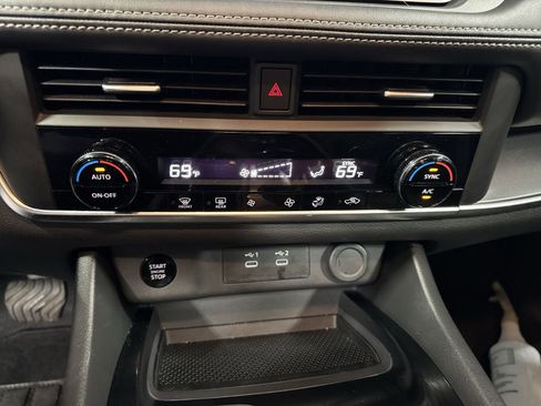 Certified 2026 Nissan Rogue SV AWD/4WD image 15