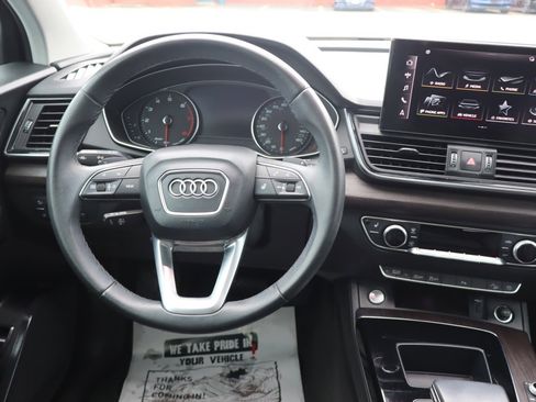 Used 2022 Audi Q5 2.0T Premium w/ Convenience Package AWD/4WD image 10