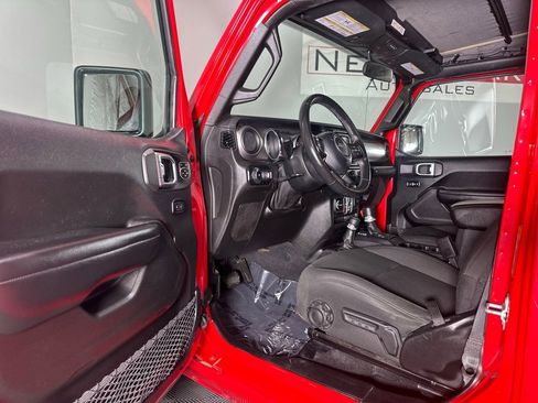 Used 2019 Jeep Wrangler Unlimited Sport S image 10