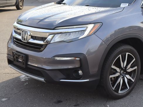 Used 2019 Honda Pilot Touring image 6
