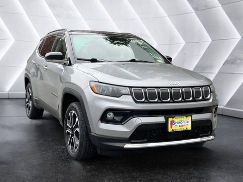 Used 2022 Jeep Compass Limited image 8