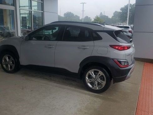 Used 2022 Hyundai Kona SEL w/ Convenience Package AWD/4WD image 3