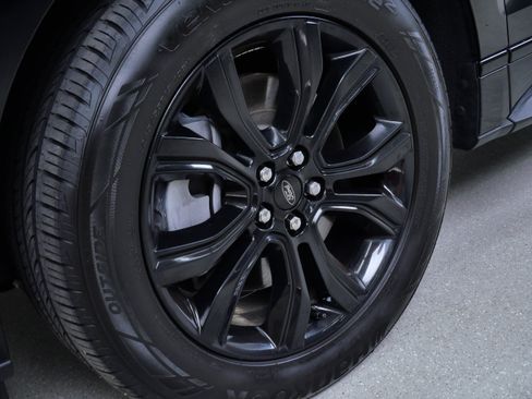 Used 2022 Ford Edge SE w/ Black Appearance Package AWD/4WD image 11