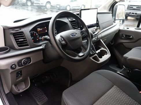 Used 2023 Ford Transit 350 XLT image 5