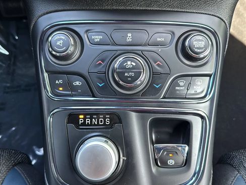 Used 2015 Chrysler 200 S w/ Navigation & Sound Group I AWD/4WD image 33