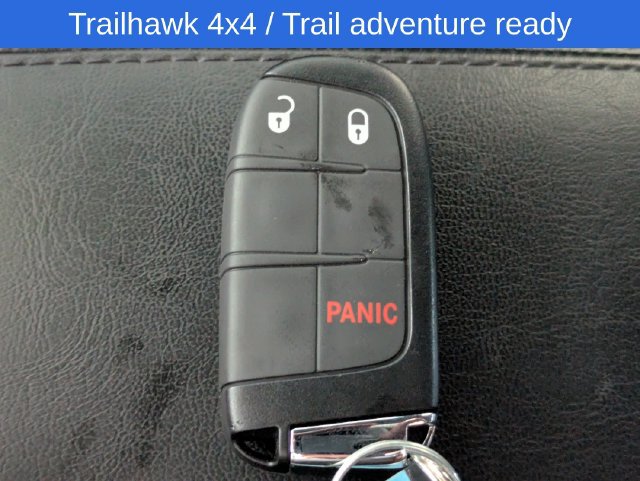 Used 2023 Jeep Compass Trailhawk AWD/4WD image 27