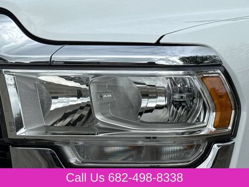Used 2024 RAM 2500 Big Horn w/ Off Road Package AWD/4WD image 4