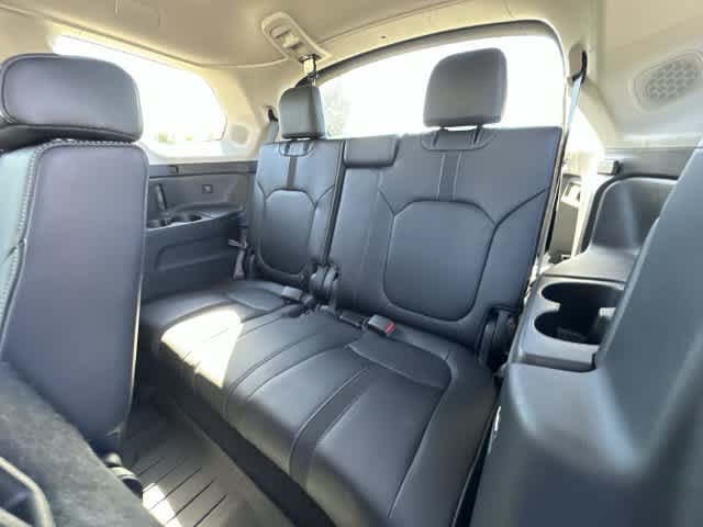 Used 2025 Honda Pilot Touring image 36