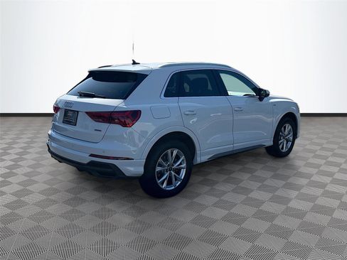 Certified 2024 Audi Q3 2.0T Premium image 7