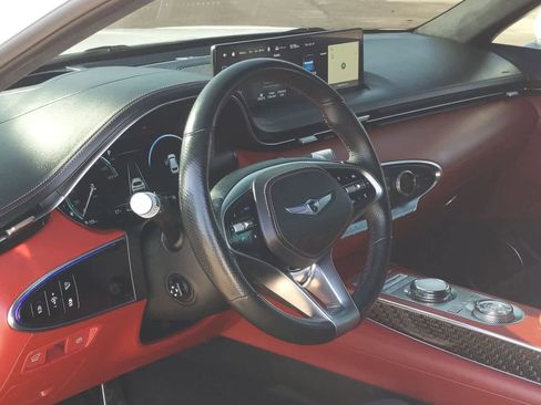 Used 2022 Genesis GV70 3.5T Sport w/ Sport Prestige Package image 10