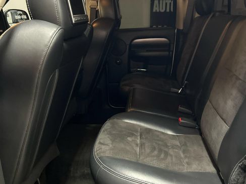Used 2005 Dodge Ram 1500 Truck 2WD Quad Cab image 9