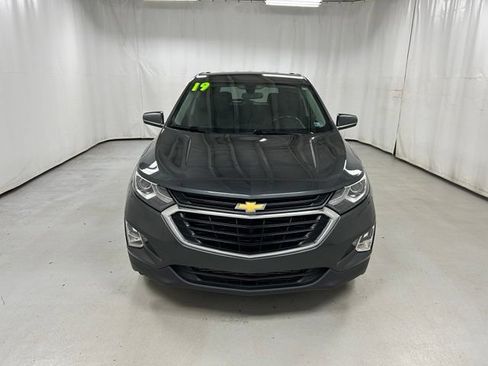 Used 2019 Chevrolet Equinox LT FWD image 3