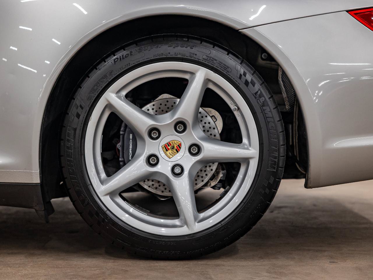 Used 2006 Porsche 911 Carrera 4 AWD/4WD image 25