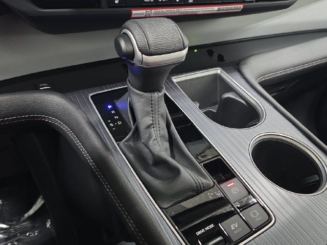 Certified 2026 Toyota Sienna XLE FWD image 20
